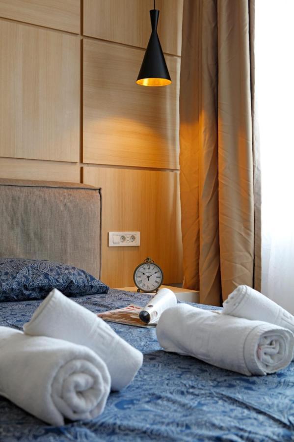 Lovely 2 Bedroom Apartment Near Old Town Bucharest Luaran gambar