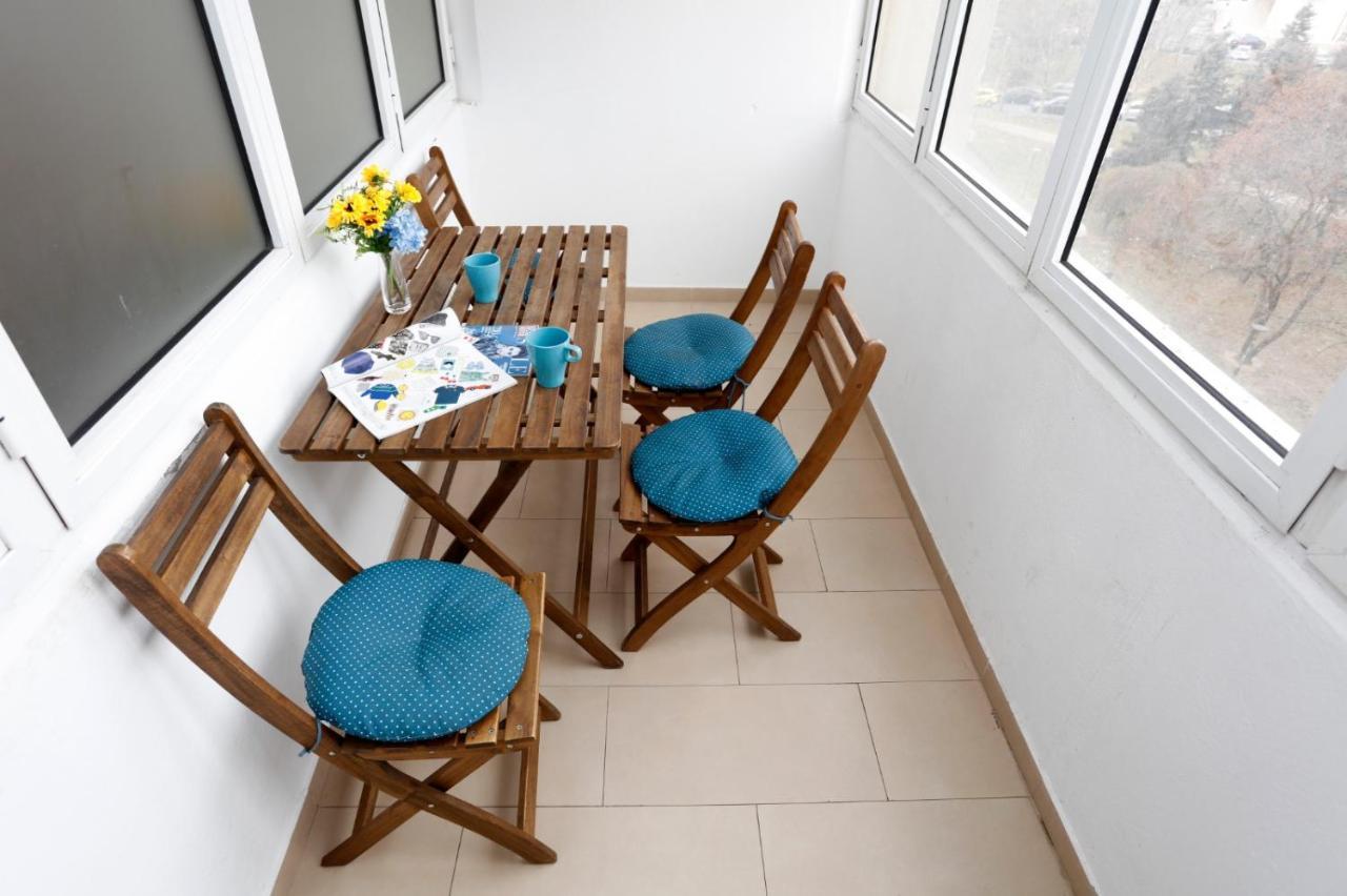 Lovely 2 Bedroom Apartment Near Old Town Bucharest Luaran gambar